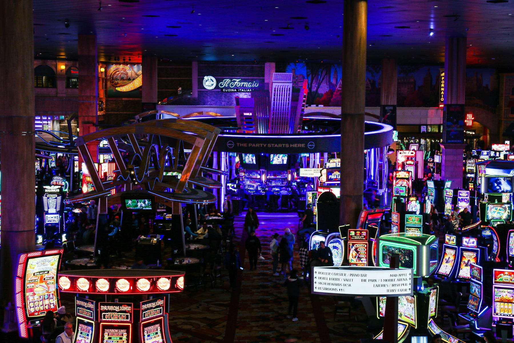 The Roller Coaster . New York New York Las Vegas Hotel & C…