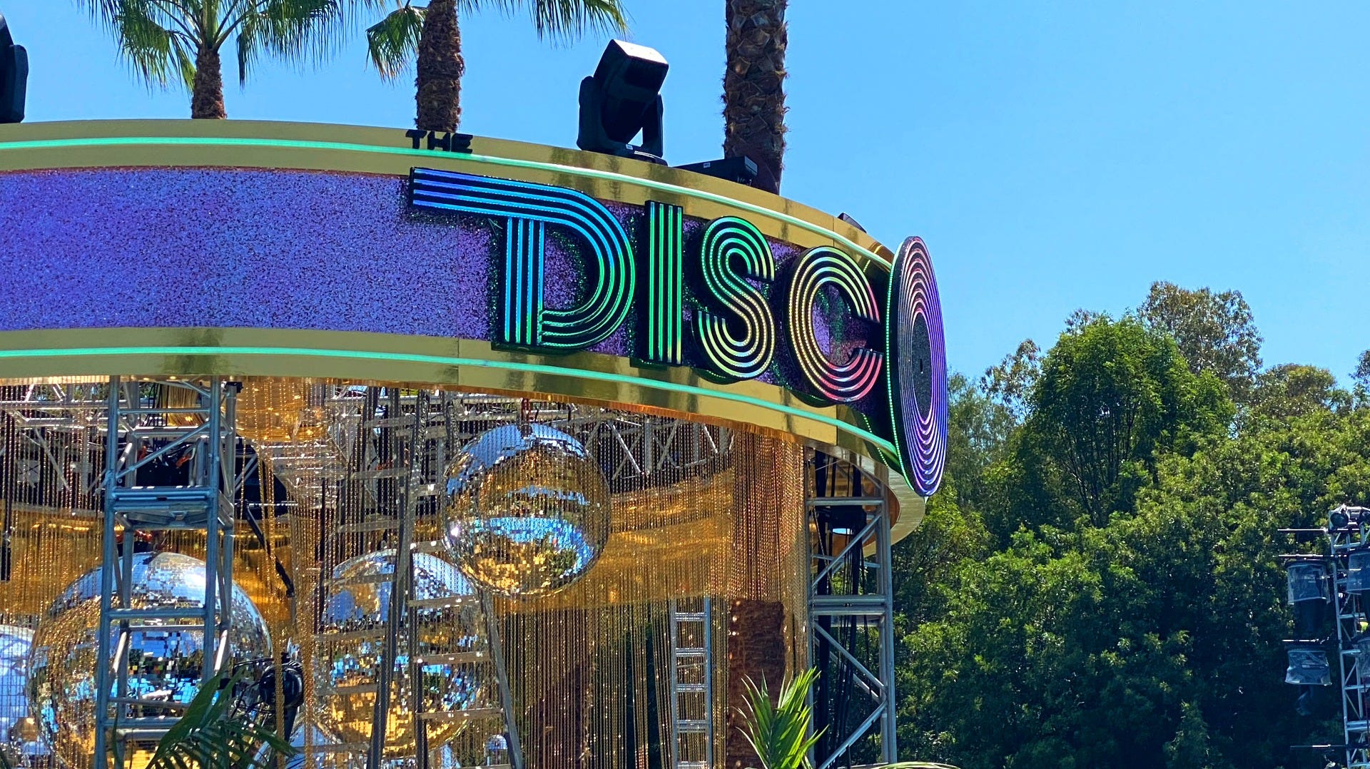 DiscOasis Outdoor Roller Disco Experience