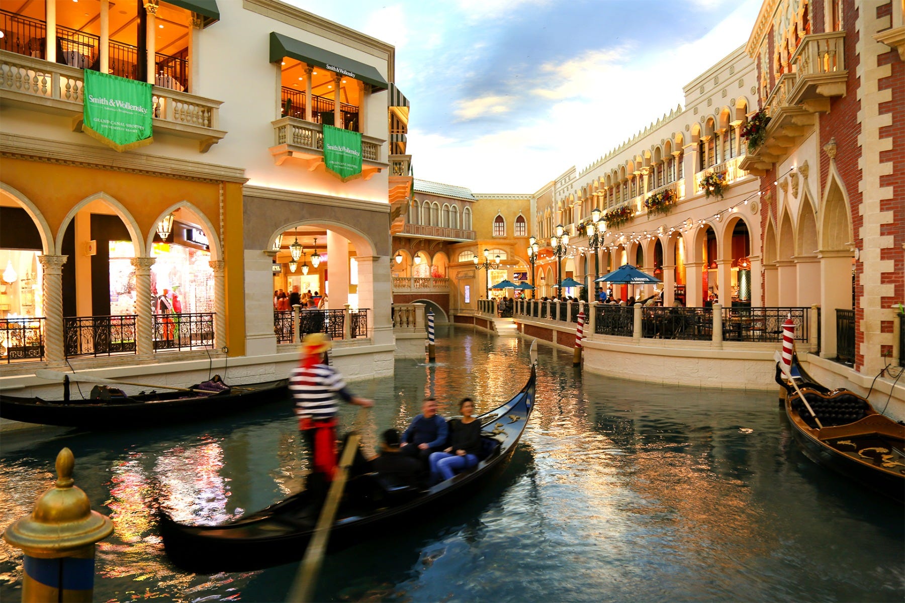 Venetian-10